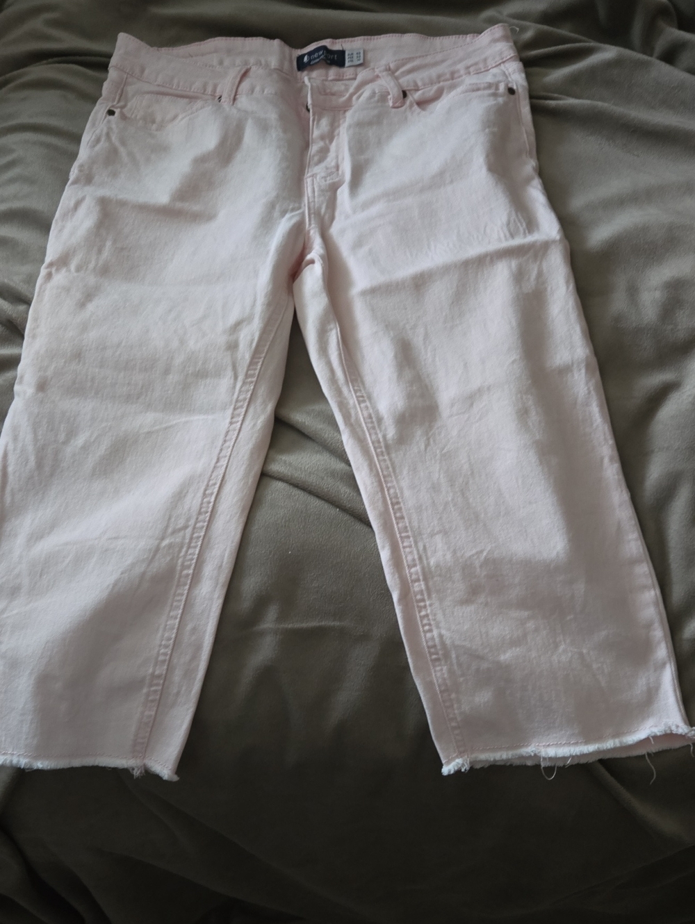 Newport Pale Pink Cropped Jeans